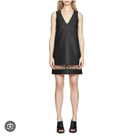 French Connection V-neck Shift Dress - Picture 1 of 12
